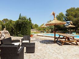 Belvilla by OYO Almadrava