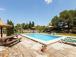 Belvilla by OYO Almadrava