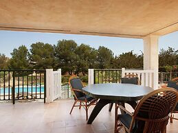 Belvilla by OYO Almadrava