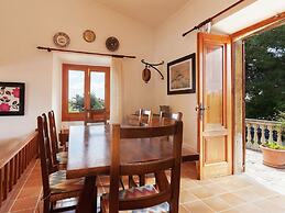 Belvilla by OYO Almadrava