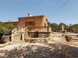 Belvilla by OYO Almadrava