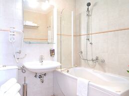 Charming Villa With Spacious Rooms and Private Swimming Pool in the La