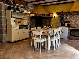 Comfortable Holiday Home With Pool