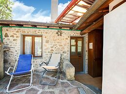 Belvilla by OYO Farmhouse With Private Terrace