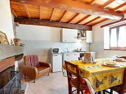 Belvilla by OYO Farmhouse With Private Terrace