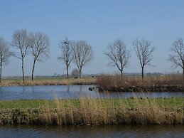 Holiday Home Built in Zaanse Style, Near Alkmaar