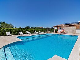 Exquisite Mobile Home in Banjole With Garden