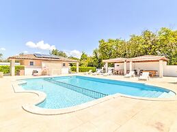 Magnificent Mobile Home in Banjole With Swimming Pool