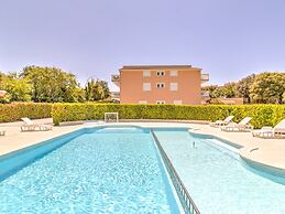 Magnificent Mobile Home in Banjole With Swimming Pool