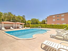 Magnificent Mobile Home in Banjole With Swimming Pool