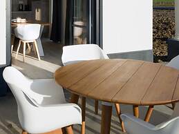 Modern Apartment 2 Bath Rooms, Close to Lake Veere