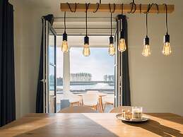 Modern Apartment 2 Bath Rooms, Close to Lake Veere