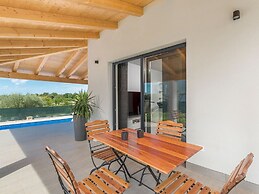 Pleasant Holiday Home in Novigrad