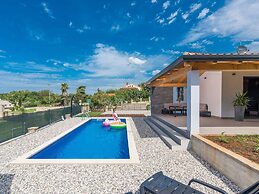 Pleasant Holiday Home in Novigrad