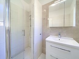 Modern Villa in Cres With Pool