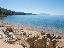 Modern Villa in Cres With Pool