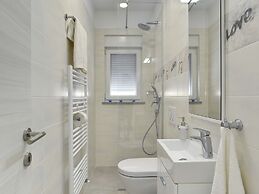 Modern Villa in Peroj With Pool and Parasol