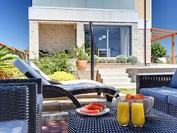 Modern Villa in Peroj With Pool and Parasol