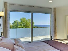 Modern Villa in Peroj With Pool and Parasol