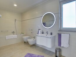 Modern Villa in Peroj With Pool and Parasol