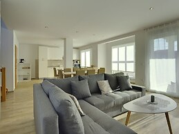 Comfortable House With Large Garden and Terrace, Near the Beach