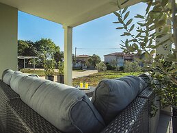 Comfortable House With Large Garden and Terrace, Near the Beach