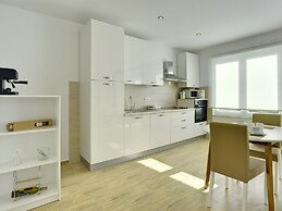 Comfortable House With Large Garden and Terrace, Near the Beach