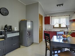 Villa in Peroj With Pool