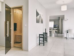 Luxurious Villa with Sauna & Hot Tub in Žminj