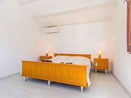 Boutique Villa With Pool in Peresiji