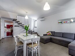 Boutique Villa With Pool in Peresiji