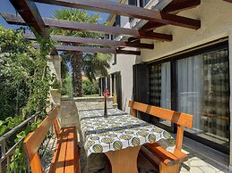 Quaint Holiday Home in Liznjan With Pool