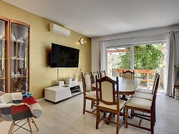 Quaint Holiday Home in Liznjan With Pool