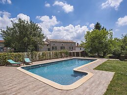 Spacious Holiday Home in Svetvincenat With Pool