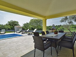 Villa With Swimming Pool in Marcana