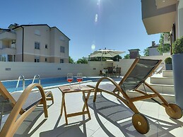 Comfortable House With Private Pool