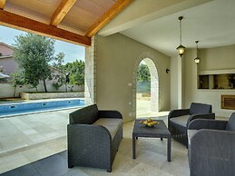 Detached Villa With Swimming Pool in the South of Istria Near the Sea