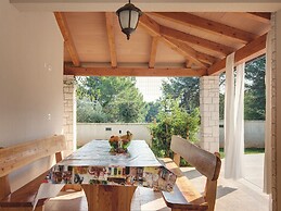 Detached Villa With Swimming Pool in the South of Istria Near the Sea