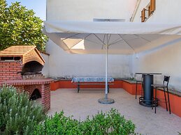 Holiday Home in Egotici With Pool