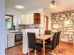 Holiday Home in Egotici With Pool