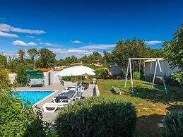 Holiday Home in Egotici With Pool