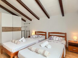 Holiday Home in Egotici With Pool