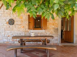 Holiday Home in Egotici With Pool