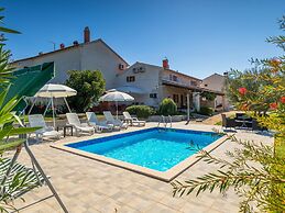 Holiday Home in Egotici With Pool