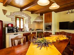 Typical Istrian Villa Casa Smolica With Pool