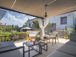 Holiday Home in Liznjan With Private Pool