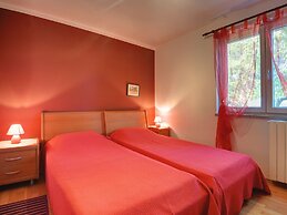 Modern Apartment in Pula With Swimming Pool