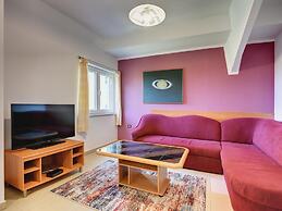 Peaceful Apartment in Pula With Swimming Pool