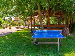 Peaceful Apartment in Pula With Swimming Pool
