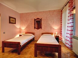 Holiday House in Muntic, Istria, With Fitness Room